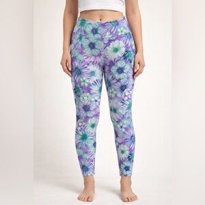 No Boundaries Juniors' High-Rise Purple Green Floral Print Ankle Leggings- XL